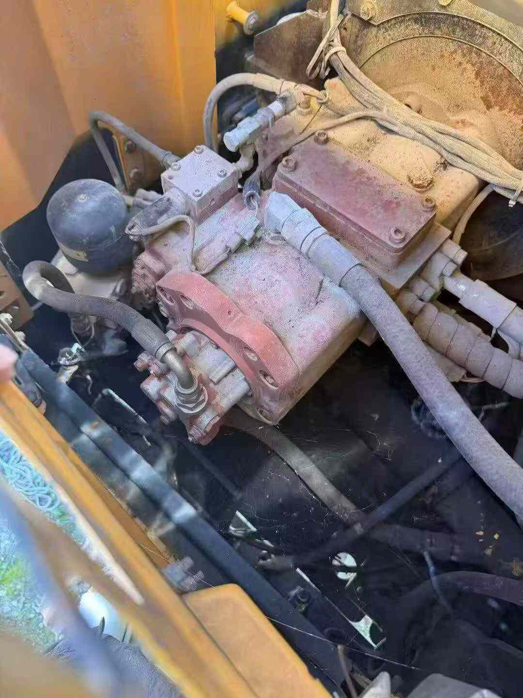 Buy Hyundai R150-7 Used Excavator / 6 Buy Hyundai R150-7 Used Excavator / 6