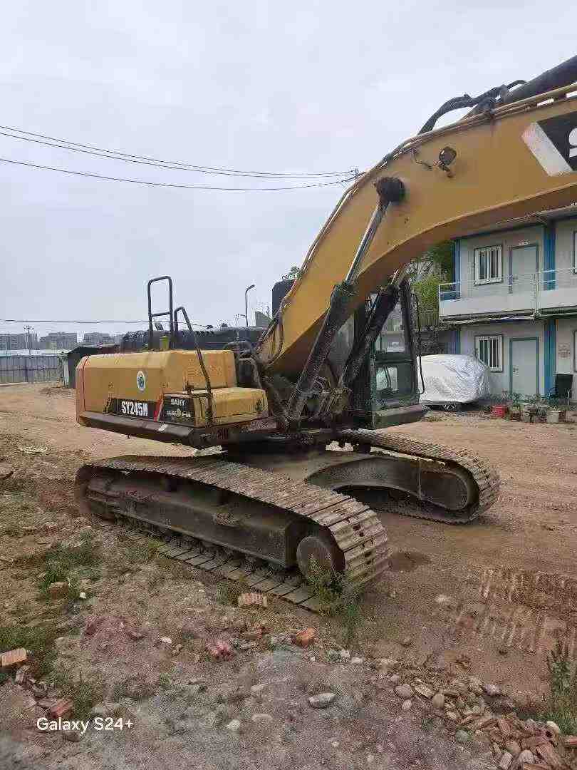Buy Sany SY245H Used Excavator / 2 Buy Sany SY245H Used Excavator / 2