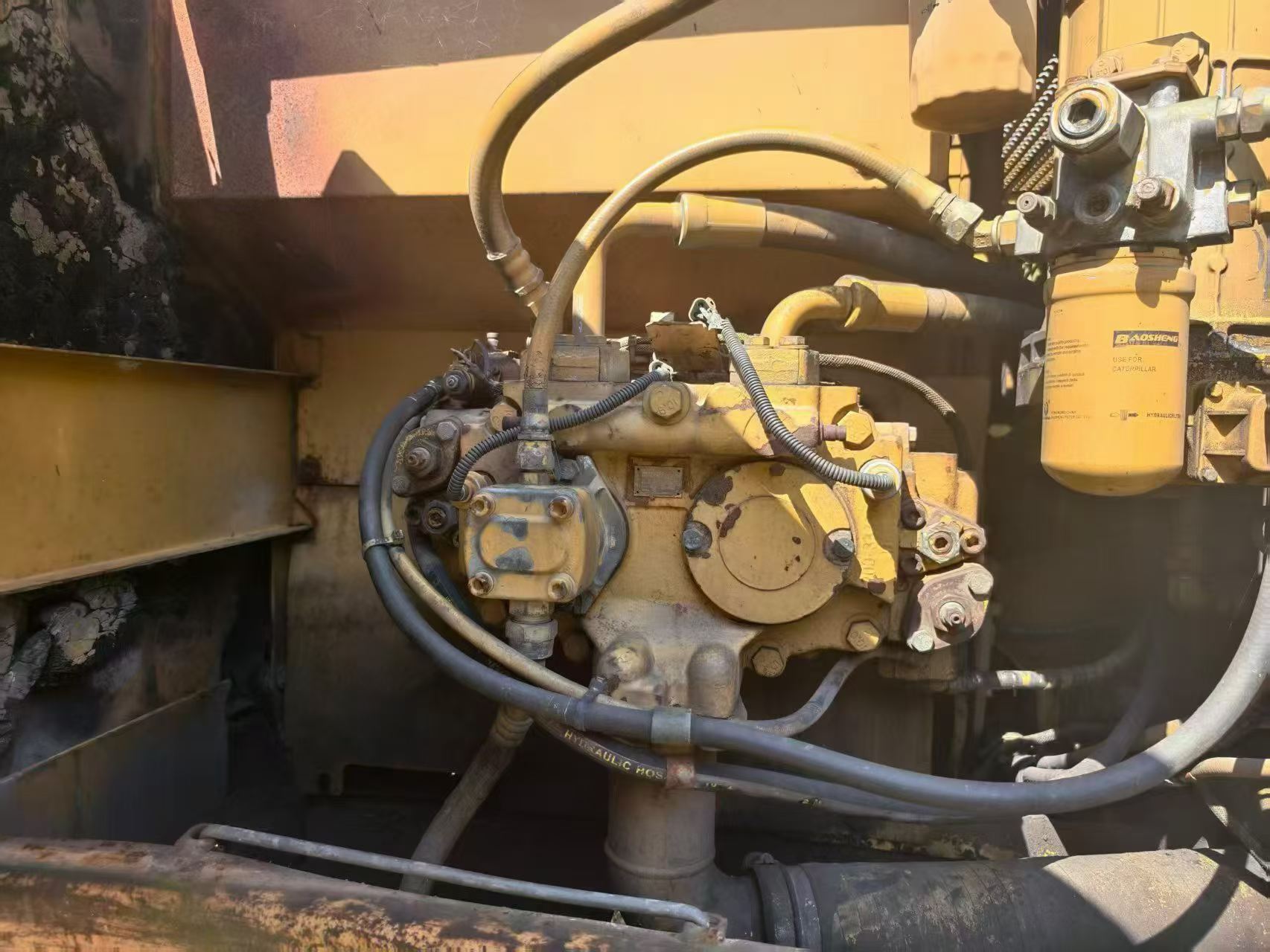 Buy Caterpillar 320C Used Excavator / 5