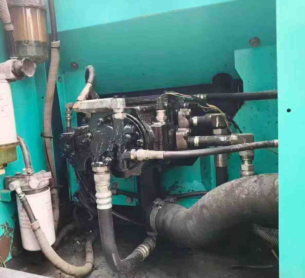 Buy Kobelco SK130 Used Excavator / 6