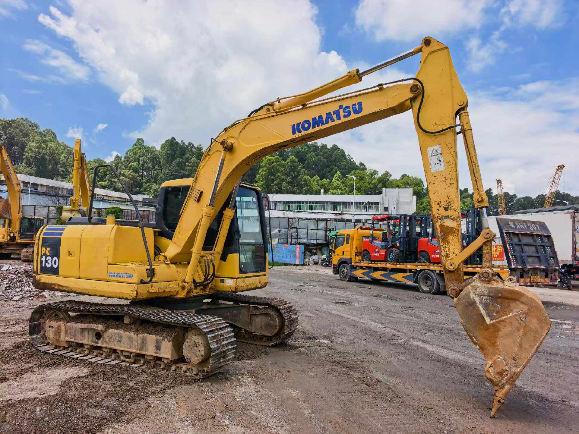 Buy Komatsu PC110-7 Used Excavator / 3 Buy Komatsu PC110-7 Used Excavator / 3