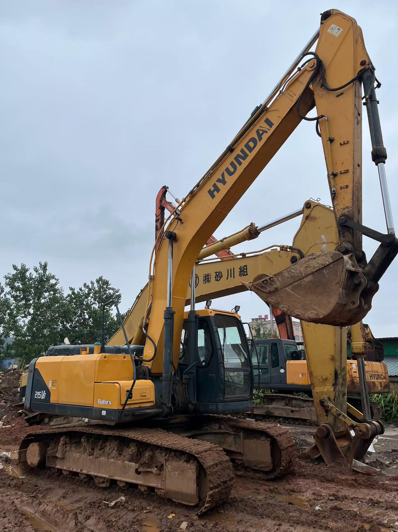 Buy Hyundai R215-7 Used Excavator / 1
