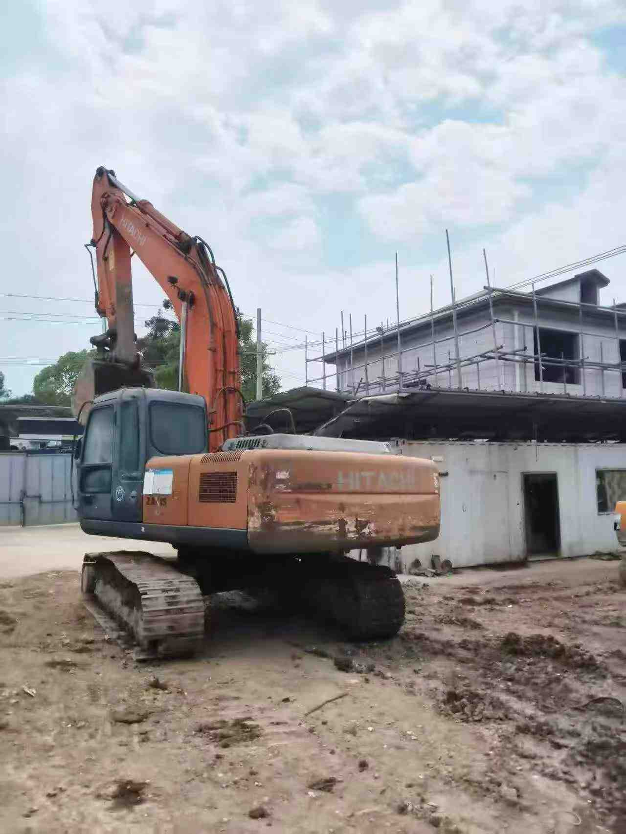 Buy Hitachi ZX240-3G Used Excavator / 1