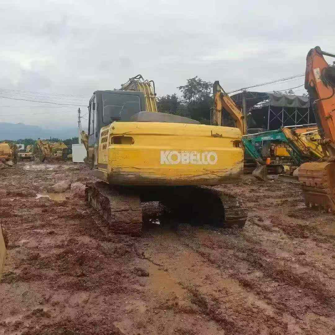 Buy Kobelco SK130 Used Excavator / 3 Buy Kobelco SK130 Used Excavator / 3