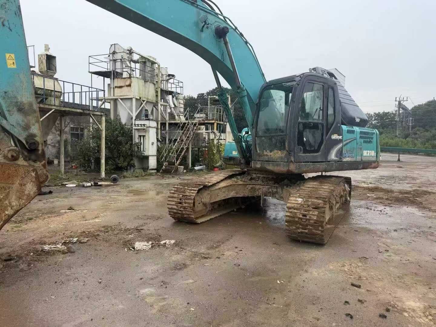 Buy Kobelco SK210 Used Excavator / 2 Buy Kobelco SK210 Used Excavator / 2