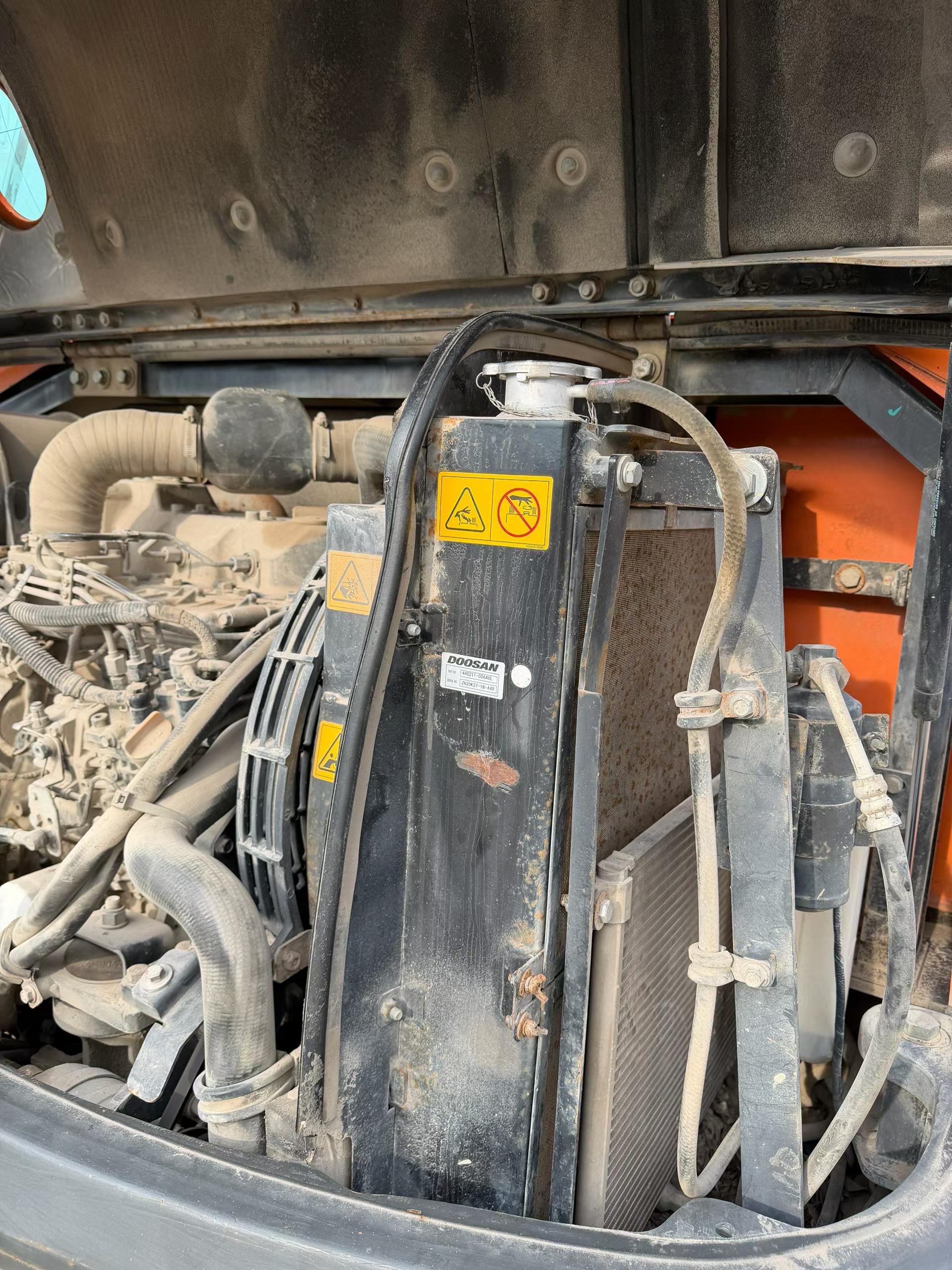 Buy Doosan DH60 Used Excavator / 8 Buy Doosan DH60 Used Excavator / 8