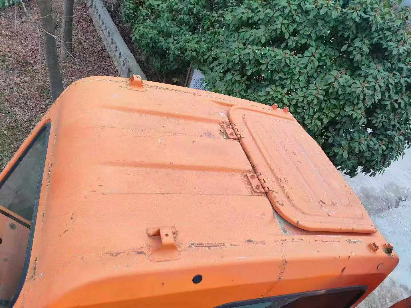 Buy Doosan DH220-7 Used Excavator / 4 Buy Doosan DH220-7 Used Excavator / 4