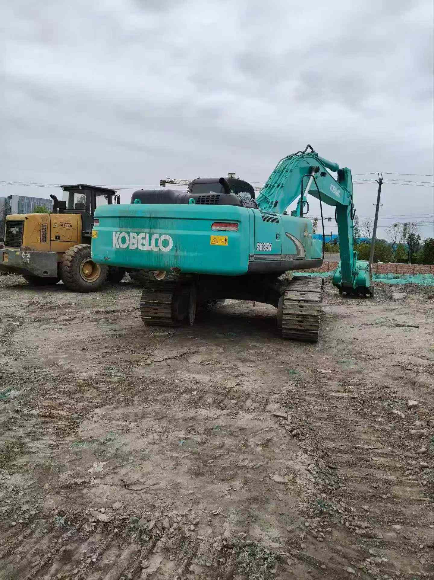 Buy Kobelco SK330 Used Excavator / 2