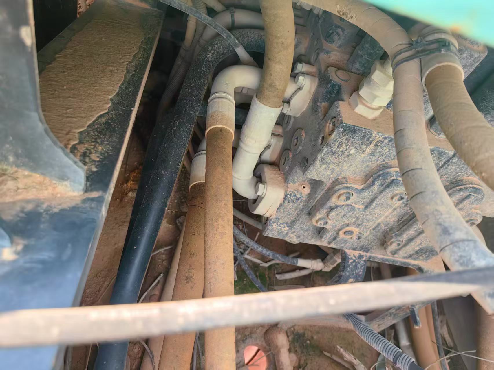 Buy Kobelco SK260 Used Excavator / 3 Buy Kobelco SK260 Used Excavator / 3