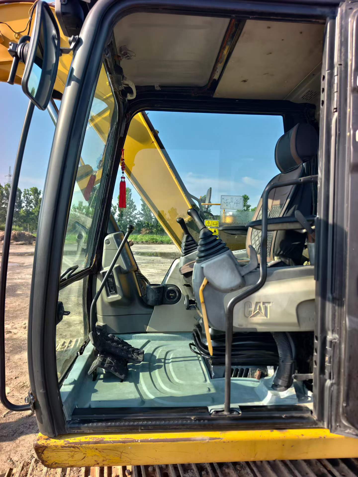Buy Caterpillar 307B Used Excavator / 4 Buy Caterpillar 307B Used Excavator / 4