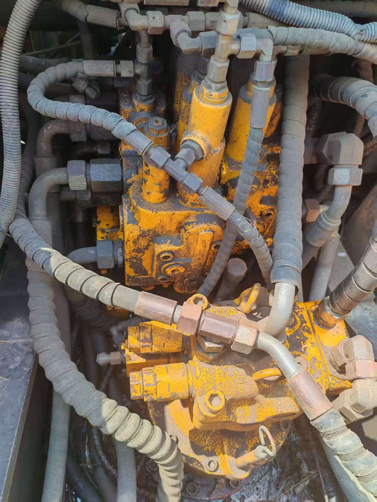 Buy Sany SY135 Used Excavator / 4 Buy Sany SY135 Used Excavator / 4
