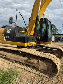 Buy Caterpillar 323 Used Excavator / 6 Buy Caterpillar 323 Used Excavator / 6