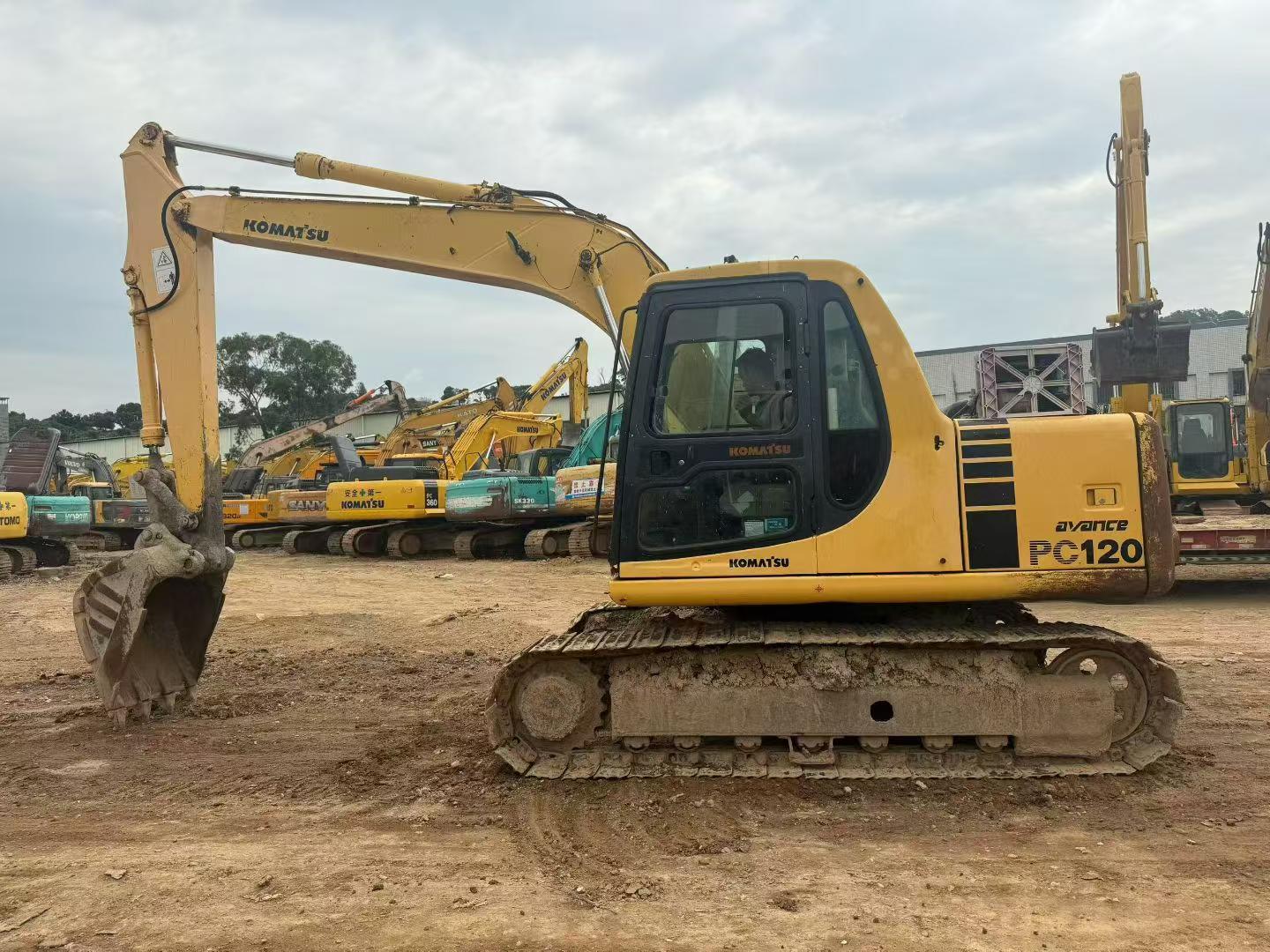 Buy Komatsu PC120-6E Used Excavator / 2 Buy Komatsu PC120-6E Used Excavator / 2