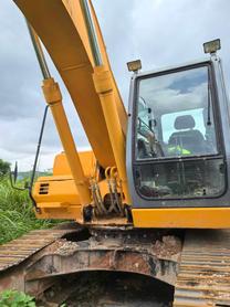 Buy Kato Used Excavator / 3 Buy Kato Used Excavator / 3
