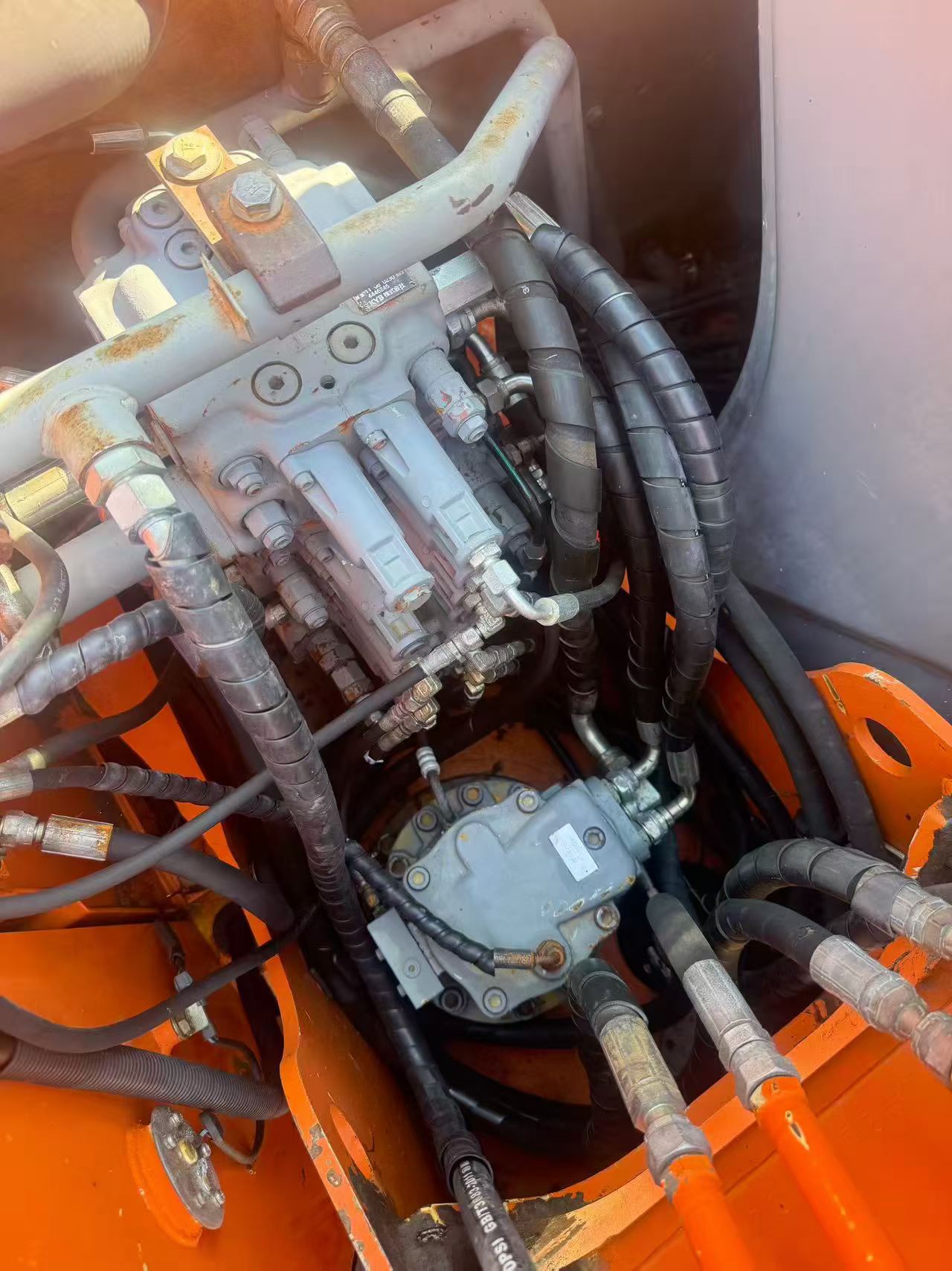 Buy Hitachi ZX270-3 Used Excavator / 8 Buy Hitachi ZX270-3 Used Excavator / 8
