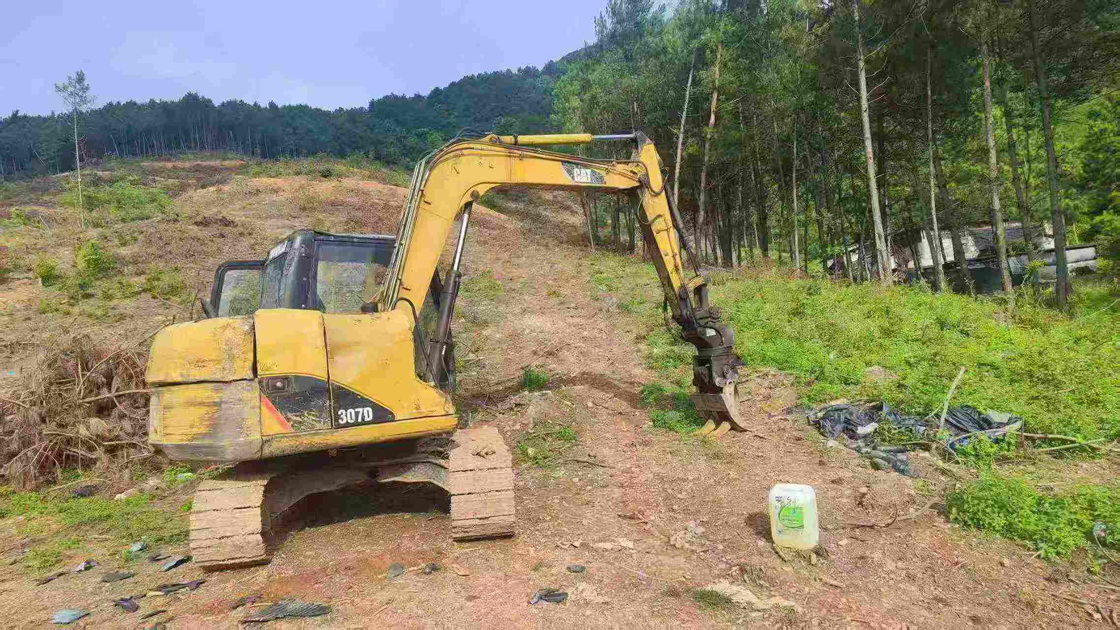 Buy Caterpillar 307B Used Excavator / 1