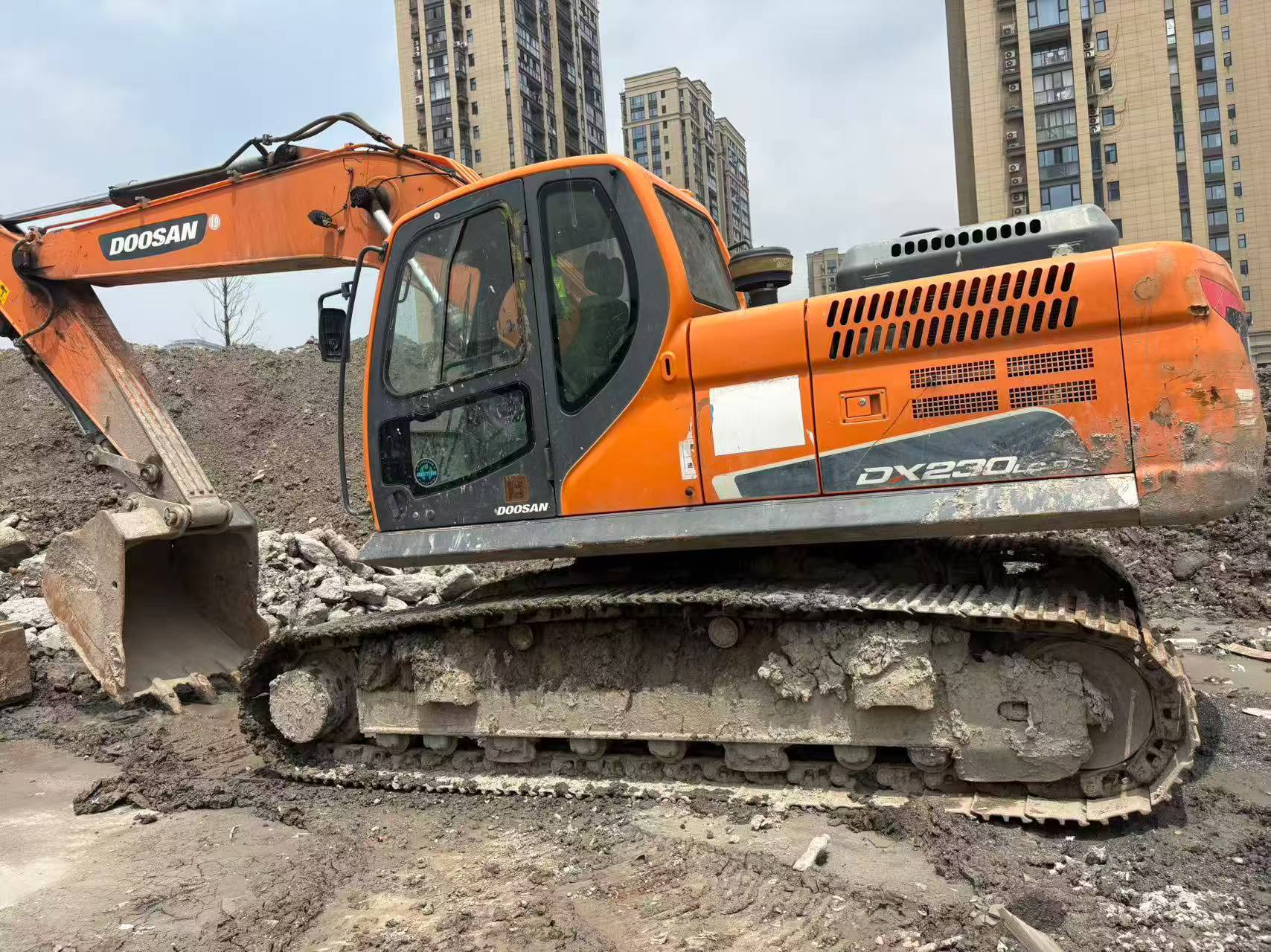 Buy Doosan DX230LC Used Excavator / 5 Buy Doosan DX230LC Used Excavator / 5