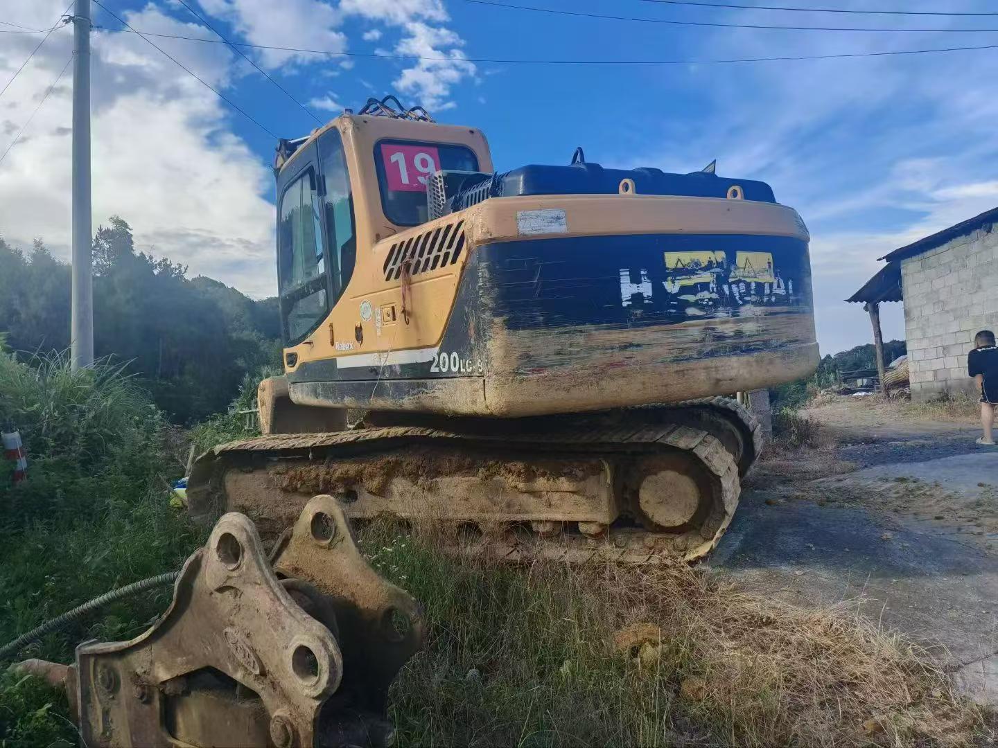 Buy Hyundai R150-7 Used Excavator / 6 Buy Hyundai R150-7 Used Excavator / 6