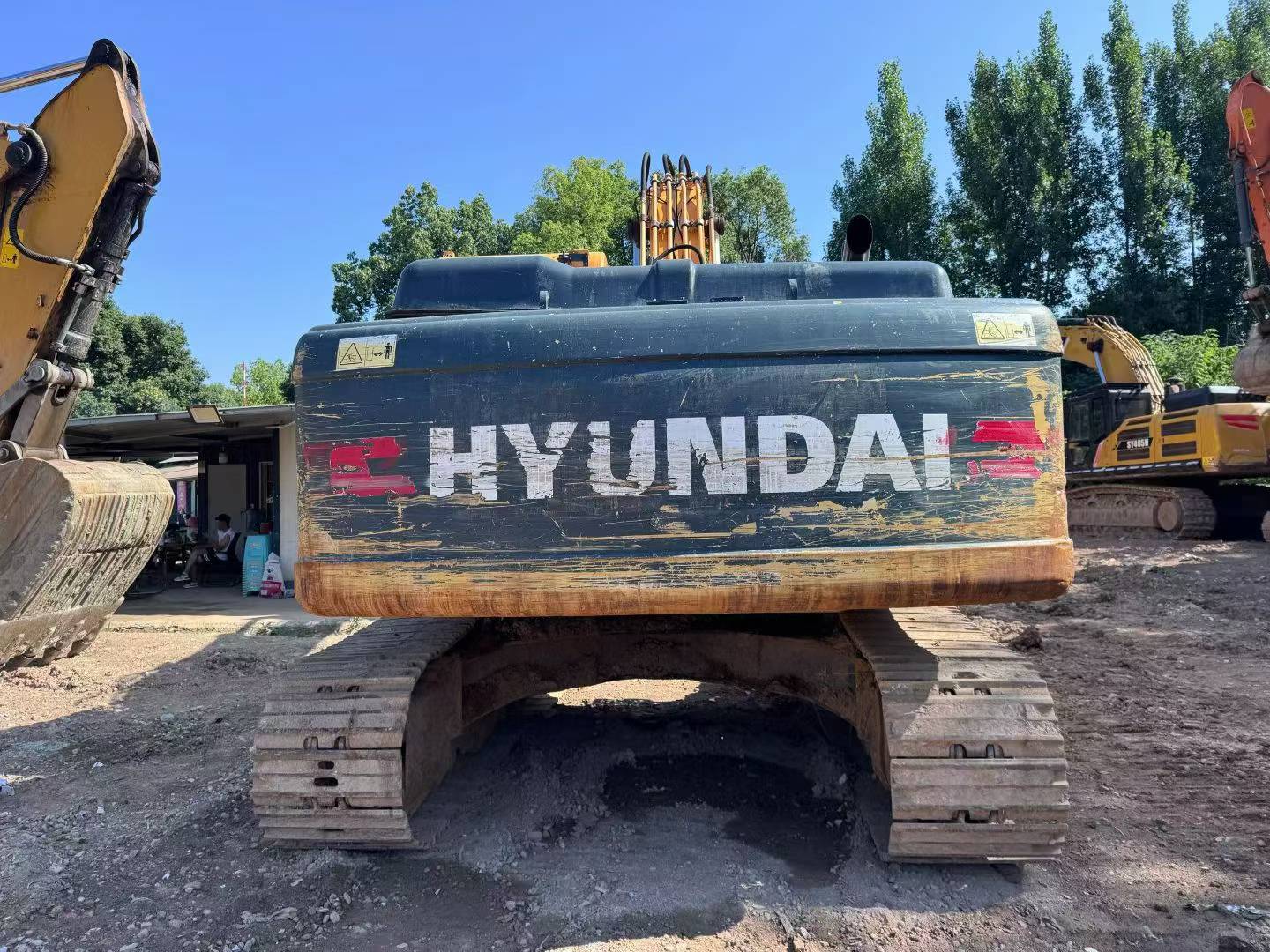 Buy Hyundai R225-7 Used Excavator / 1