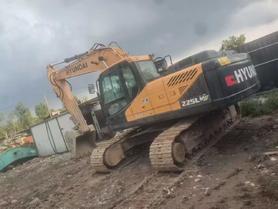 Buy Hyundai R225-7 Used Excavator / 3 Buy Hyundai R225-7 Used Excavator / 3
