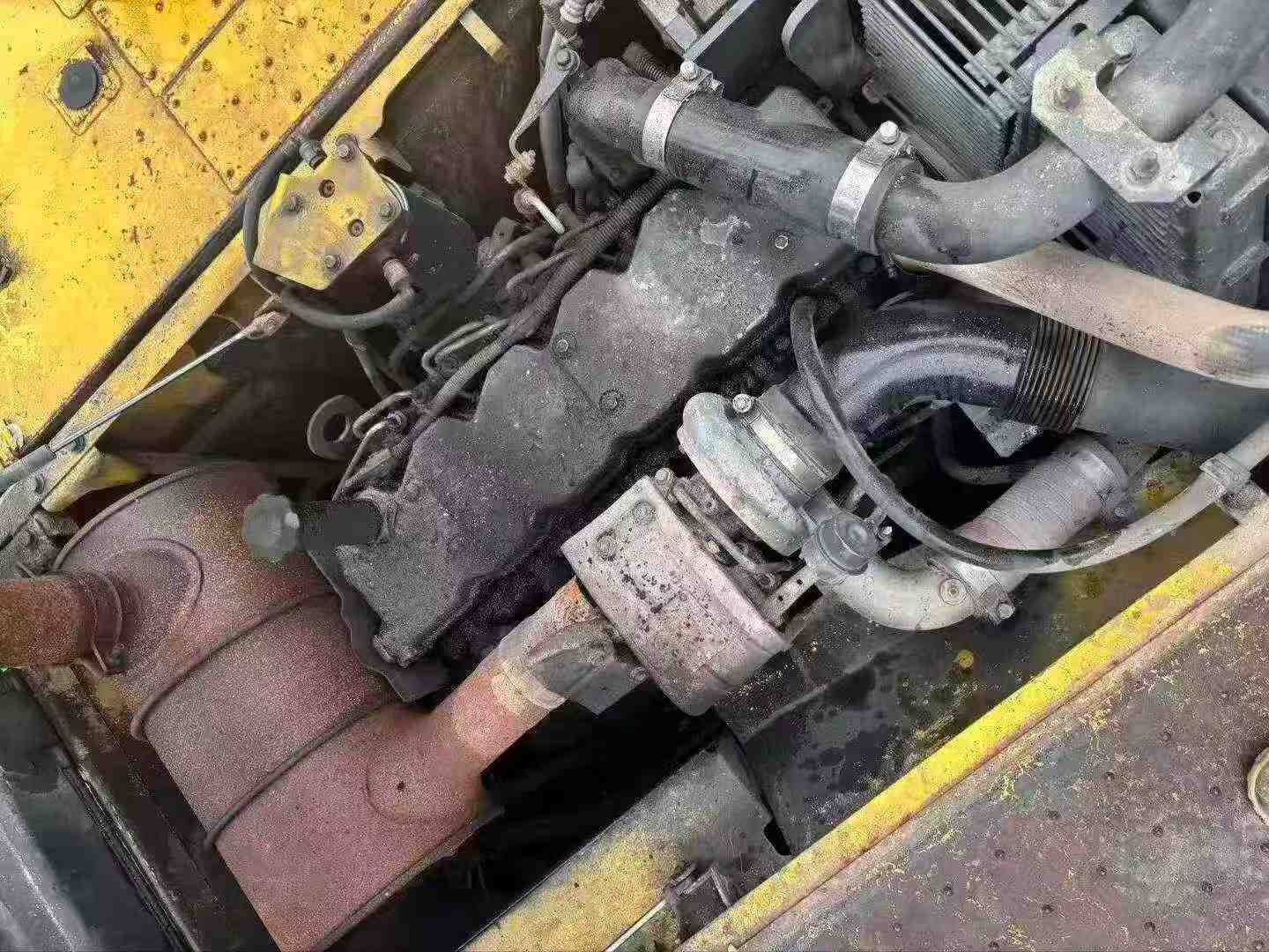 Buy Komatsu PC220-8 Used Excavator / 5