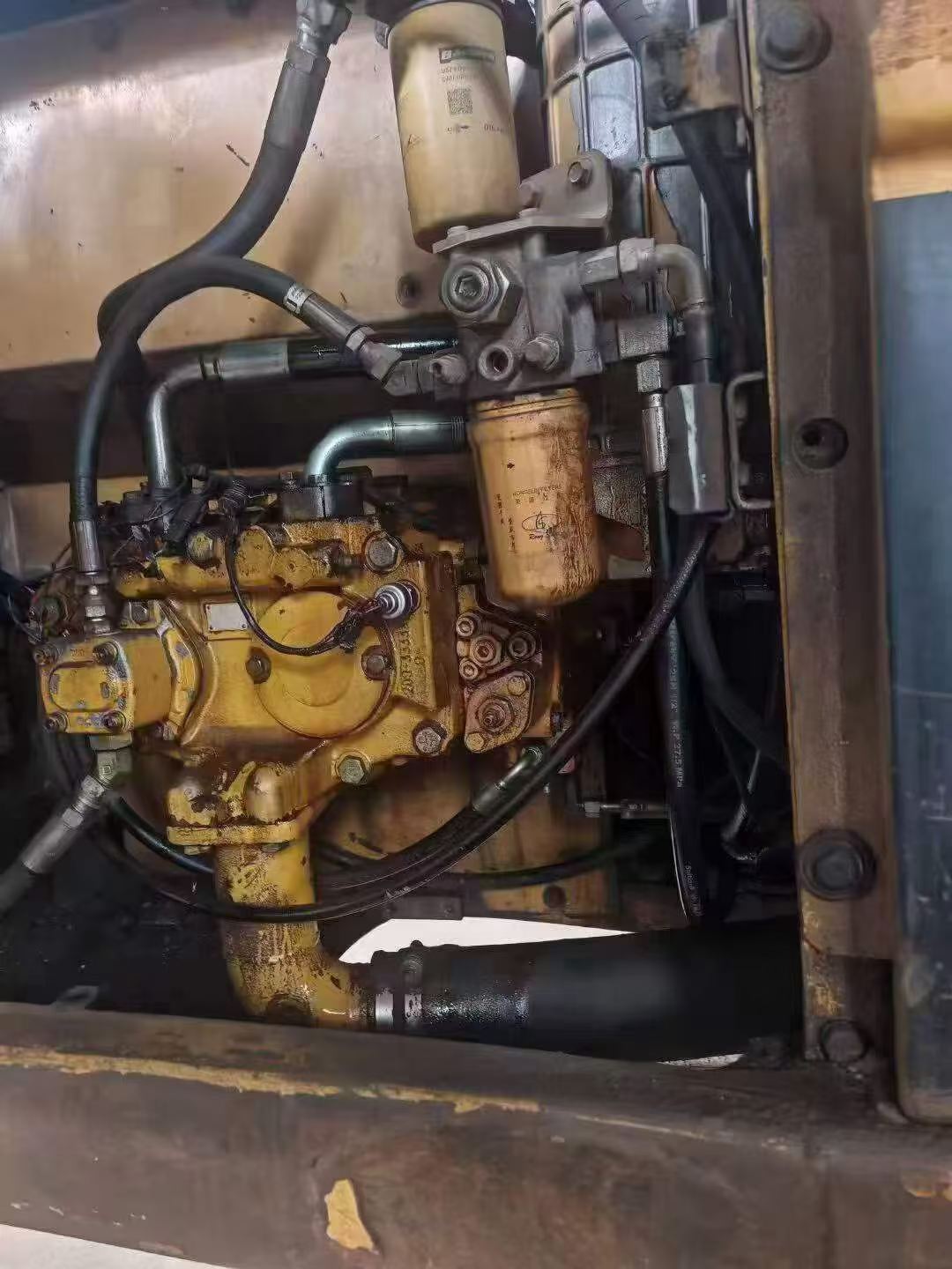 Buy Caterpillar 320D Used Excavator / 1