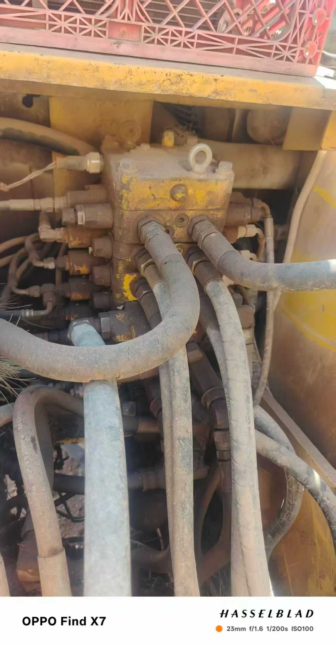 Buy Komatsu PC130-7 Used Excavator / 5 Buy Komatsu PC130-7 Used Excavator / 5