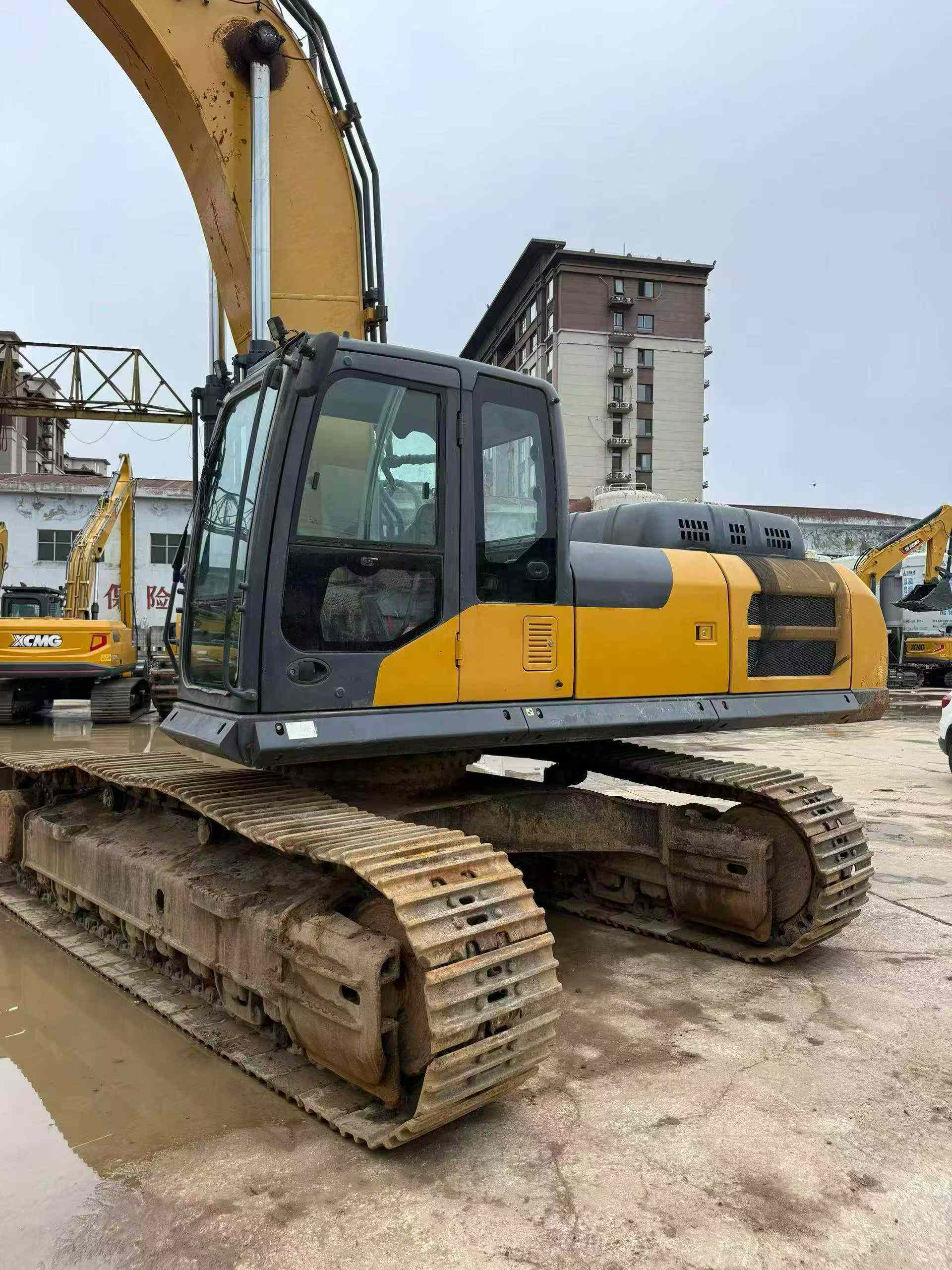 Buy XCMG Used Excavator / 2 Buy XCMG Used Excavator / 2