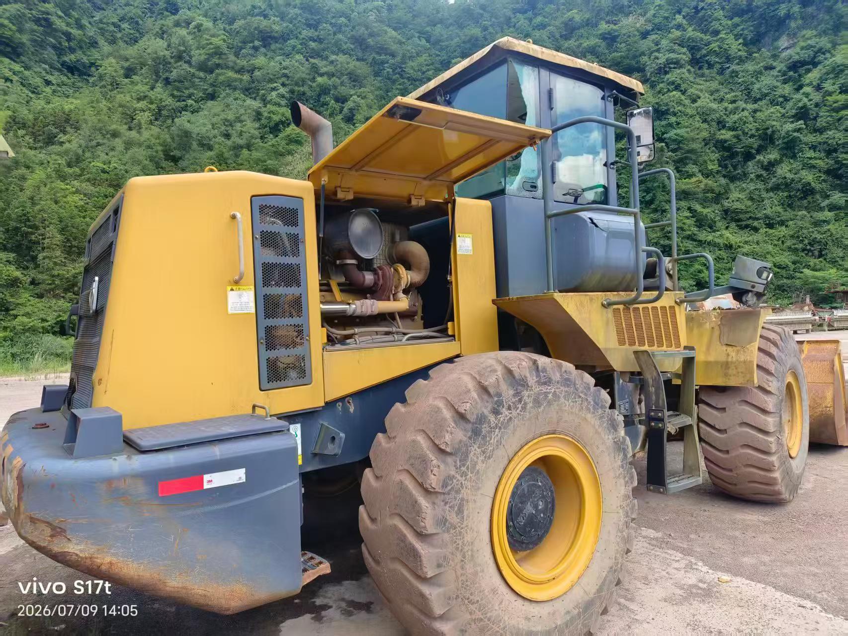 Buy Kato Used Excavator / 6 Buy Kato Used Excavator / 6