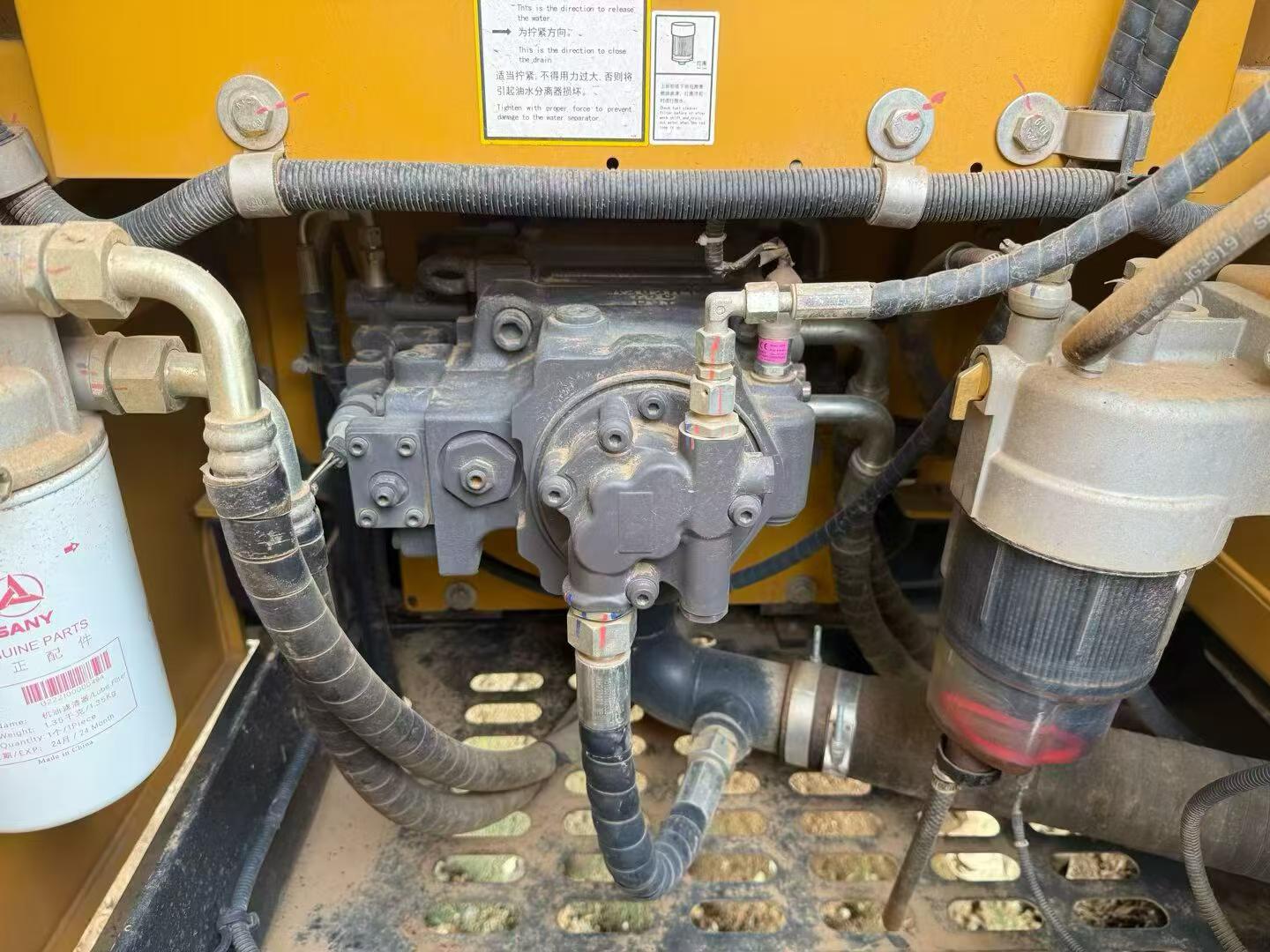 Compre Excavadora Sany SY125C Usada / 8 Compre Excavadora Sany SY125C Usada / 8