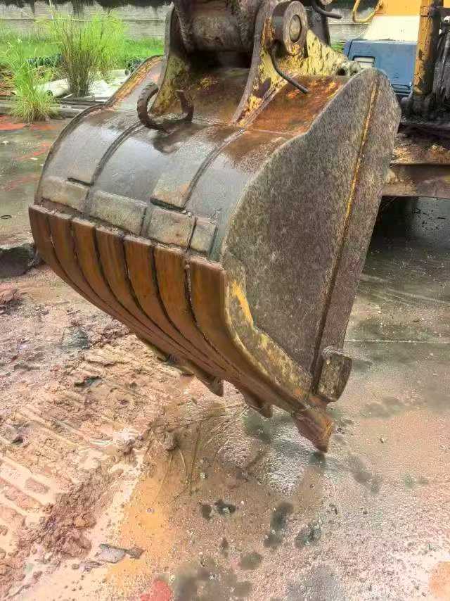 Buy Komatsu PC120-5 Used Excavator / 8 Buy Komatsu PC120-5 Used Excavator / 8