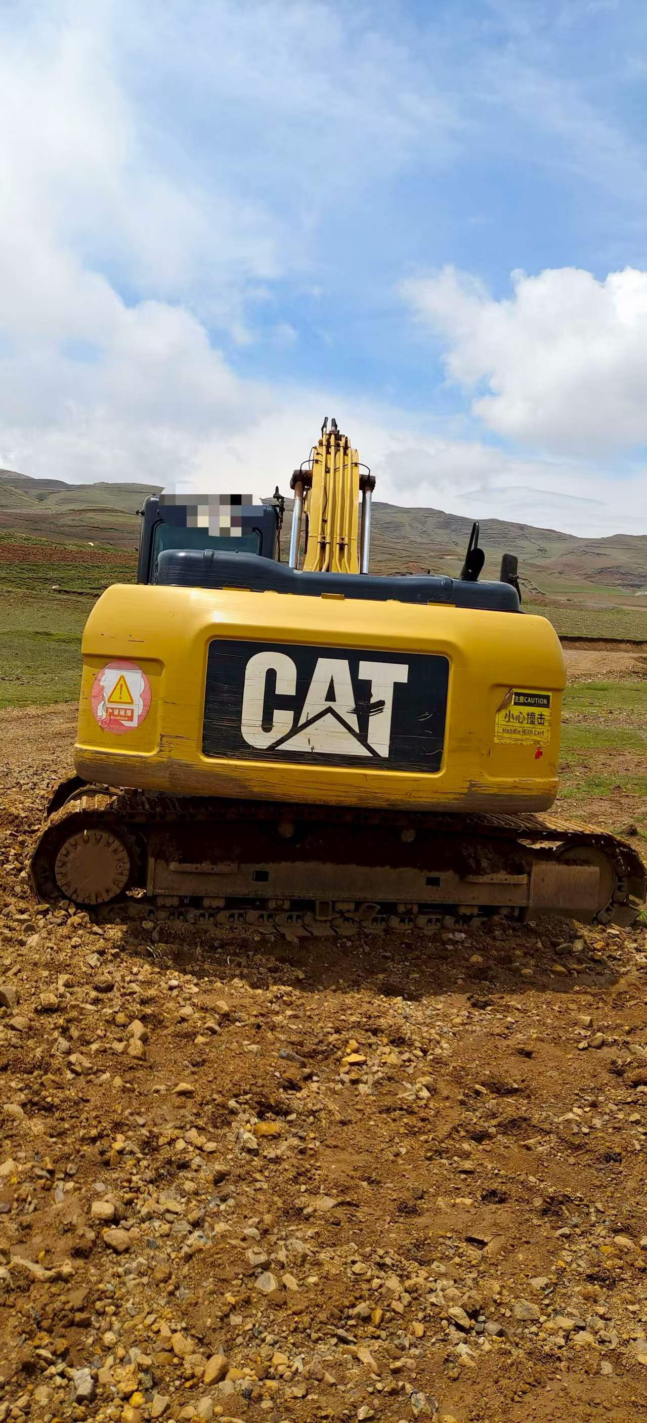 Buy Caterpillar 320D Used Excavator / 8