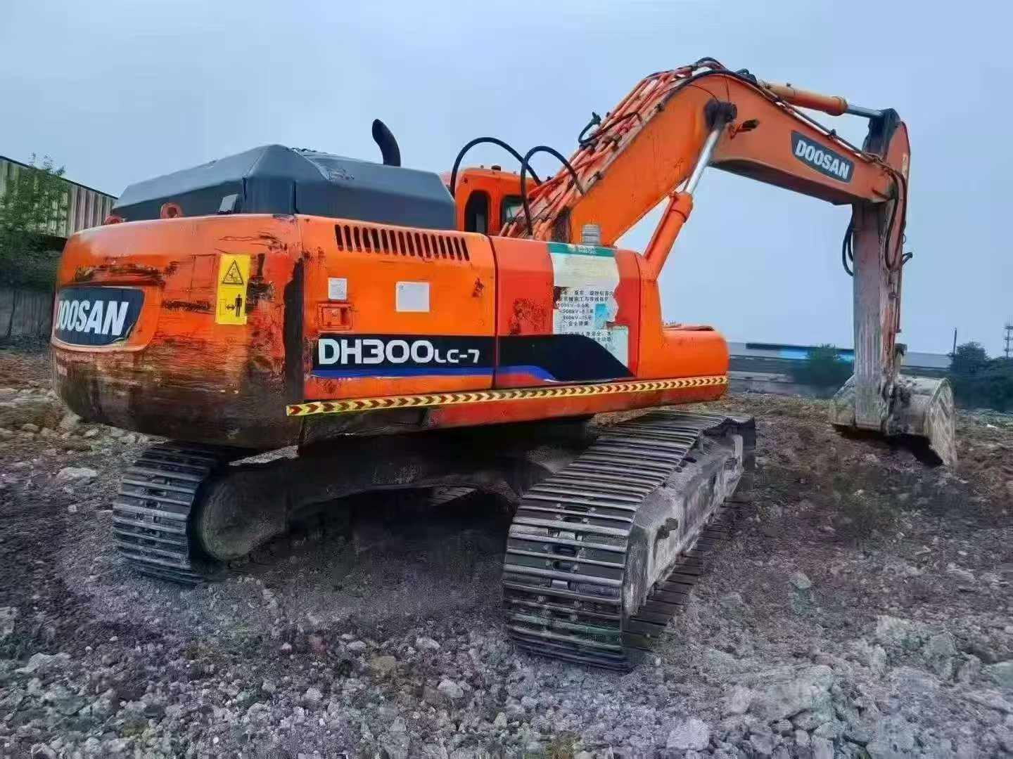 Buy Doosan DH300-7 Used Excavator / 3 Buy Doosan DH300-7 Used Excavator / 3