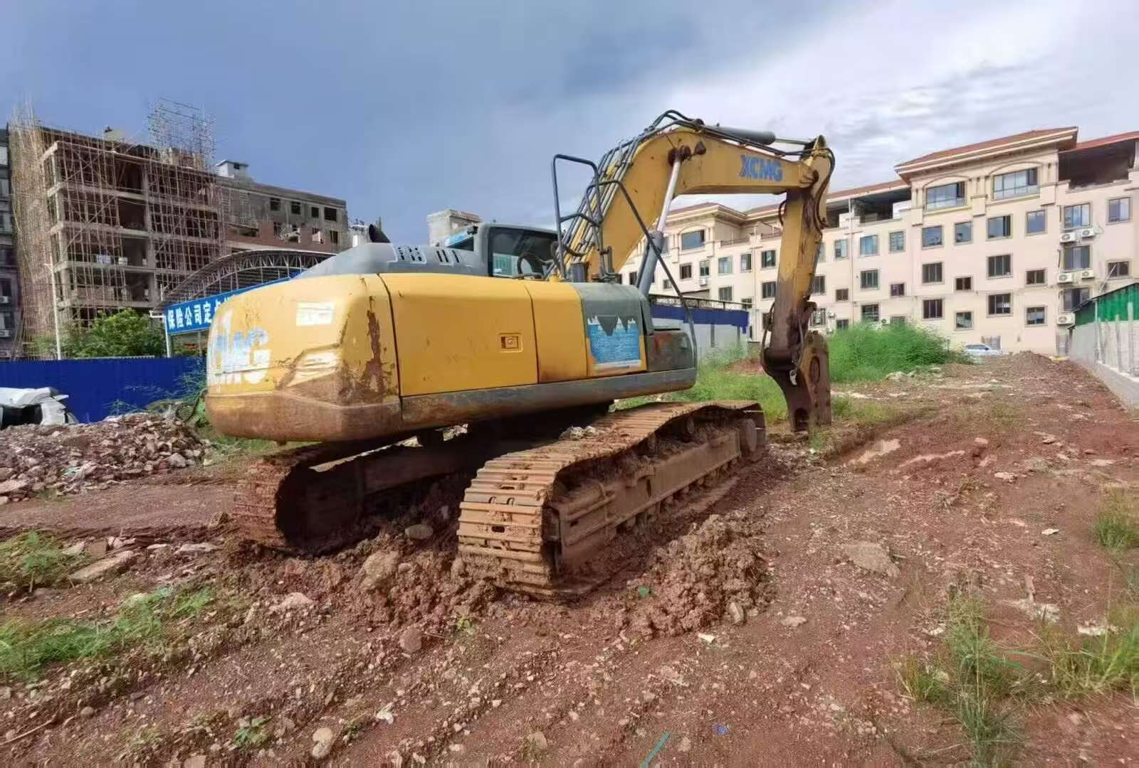 Buy XCMG LW350K Used Excavator
