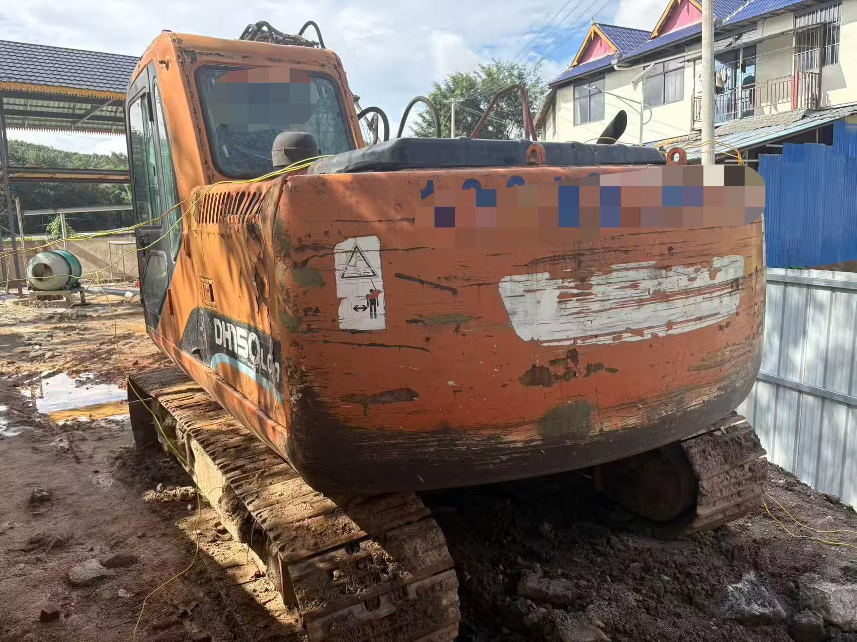 شراء Doosan DH150-7 مستعمل حفارة