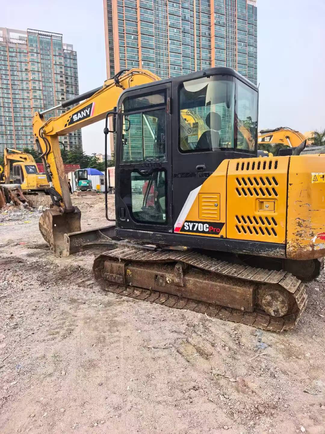 Buy Sany SY70C Used Excavator / 2