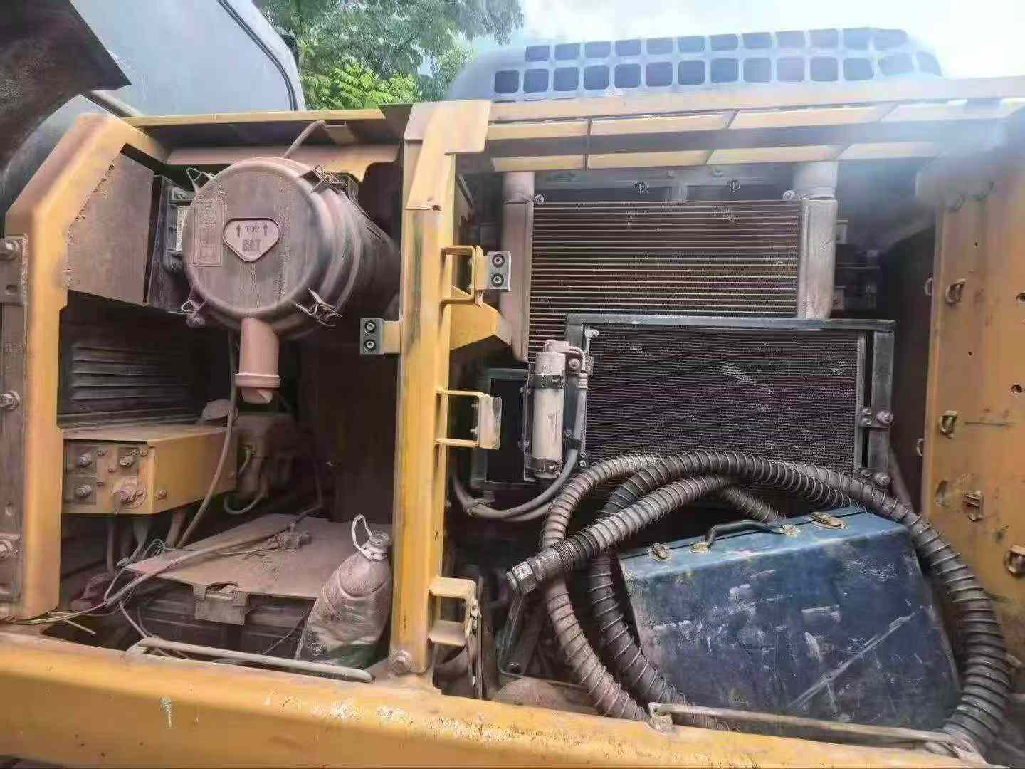 Buy Caterpillar 320D Used Excavator / 5 Buy Caterpillar 320D Used Excavator / 5