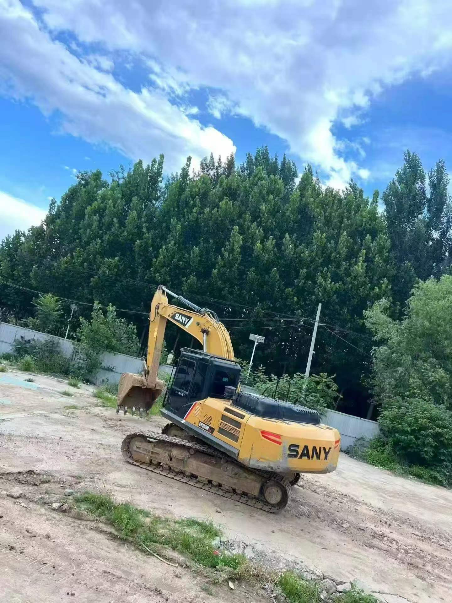 Buy Sany SY245H Used Excavator / 1