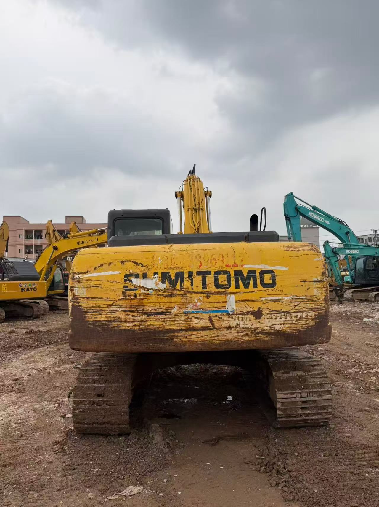Buy Sumitomo SH200A5 Used Excavator / 9 Buy Sumitomo SH200A5 Used Excavator / 9