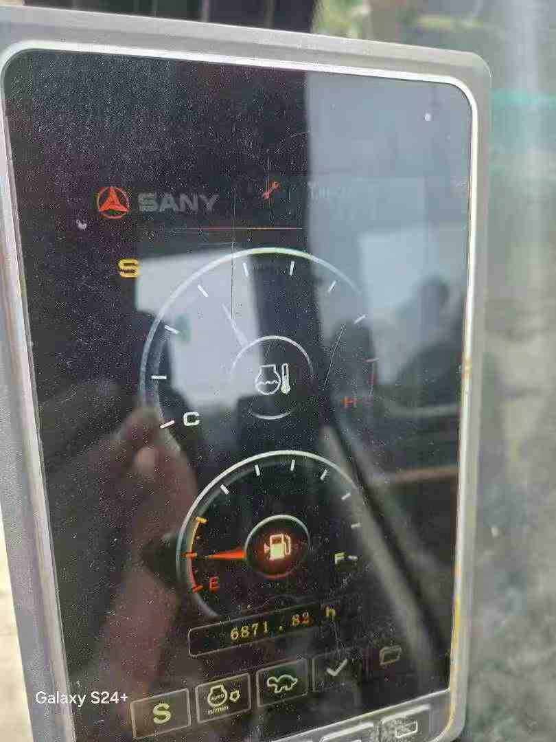Buy Sany SY215H Used Excavator / 7 Buy Sany SY215H Used Excavator / 7