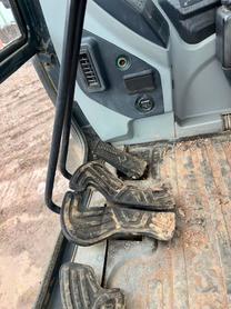 Buy Hyundai R215-7 Used Excavator / 8 Buy Hyundai R215-7 Used Excavator / 8