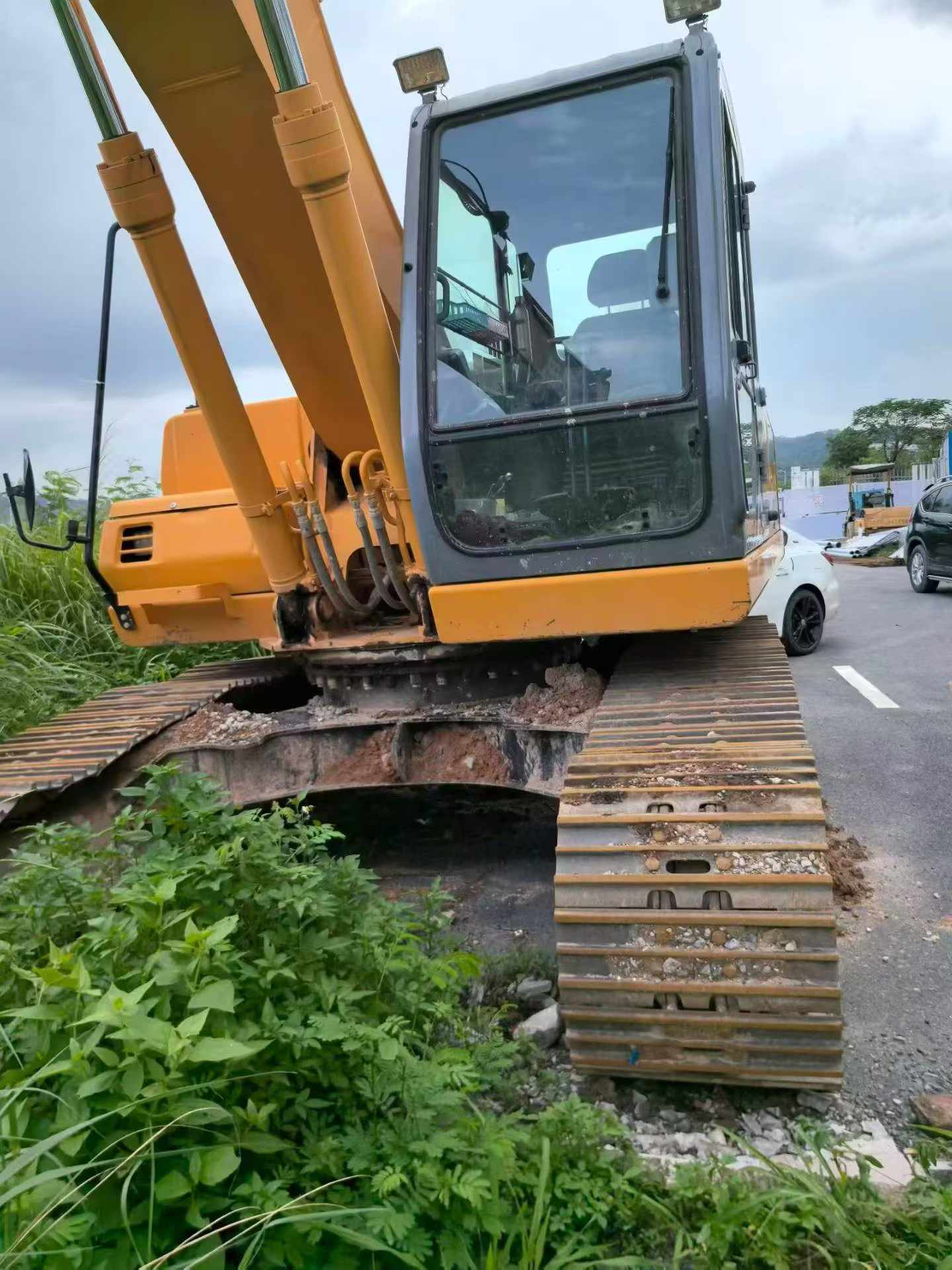 Buy Kato Used Excavator / 2 Buy Kato Used Excavator / 2