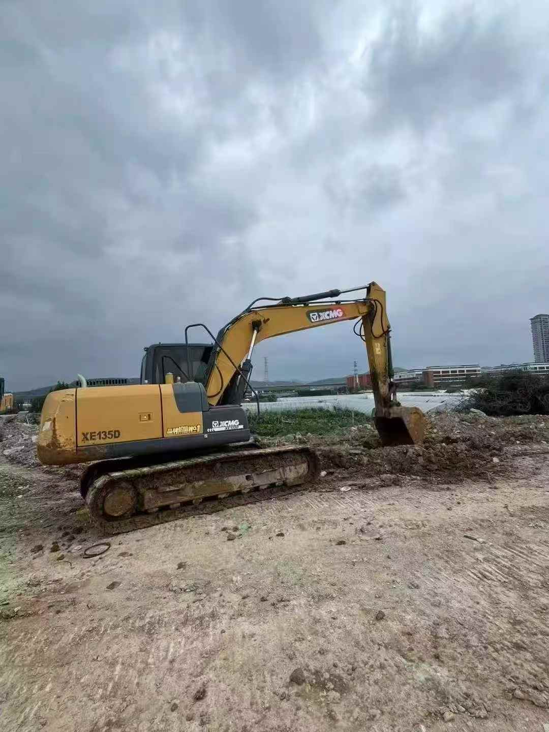 Buy XCMG Used Excavator / 3 Buy XCMG Used Excavator / 3