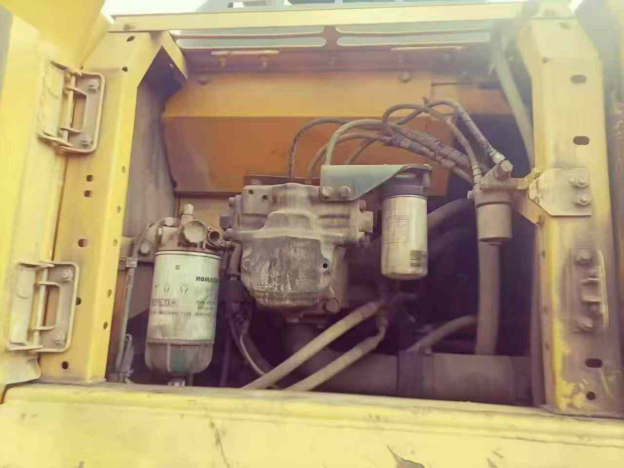 Buy Komatsu PC240-6 Used Excavator / 2 Buy Komatsu PC240-6 Used Excavator / 2