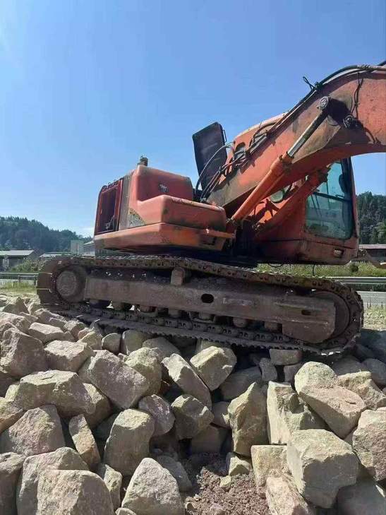 Buy Doosan DH150 Used Excavator / 1