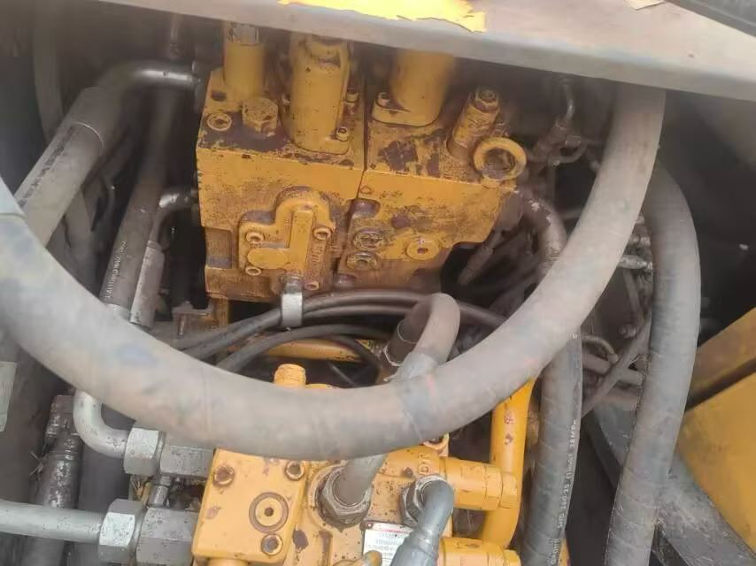 Buy Sany SY200C Used Excavator / 4 Buy Sany SY200C Used Excavator / 4