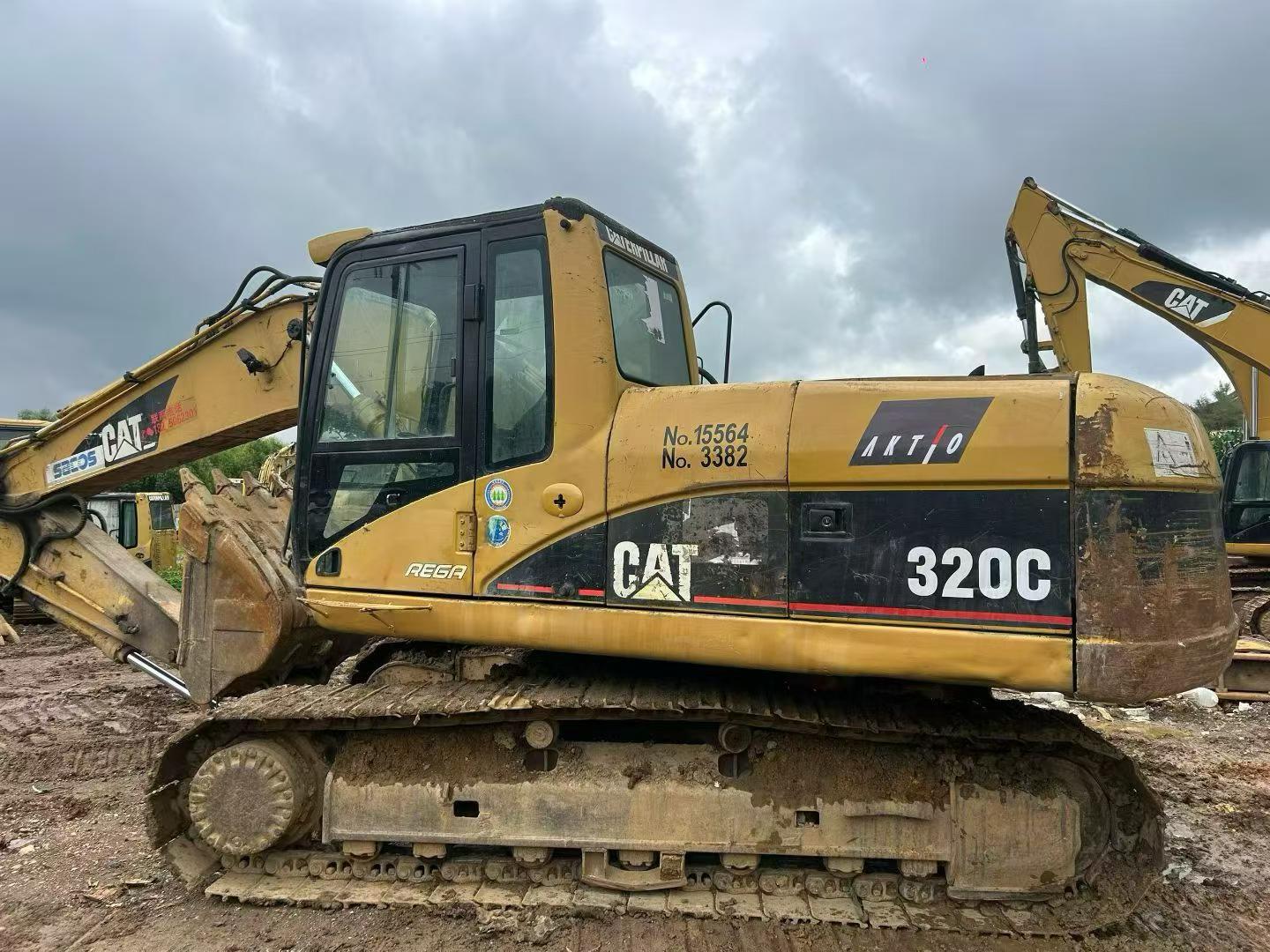 Buy Caterpillar 320C Used Excavator / 9 Buy Caterpillar 320C Used Excavator / 9