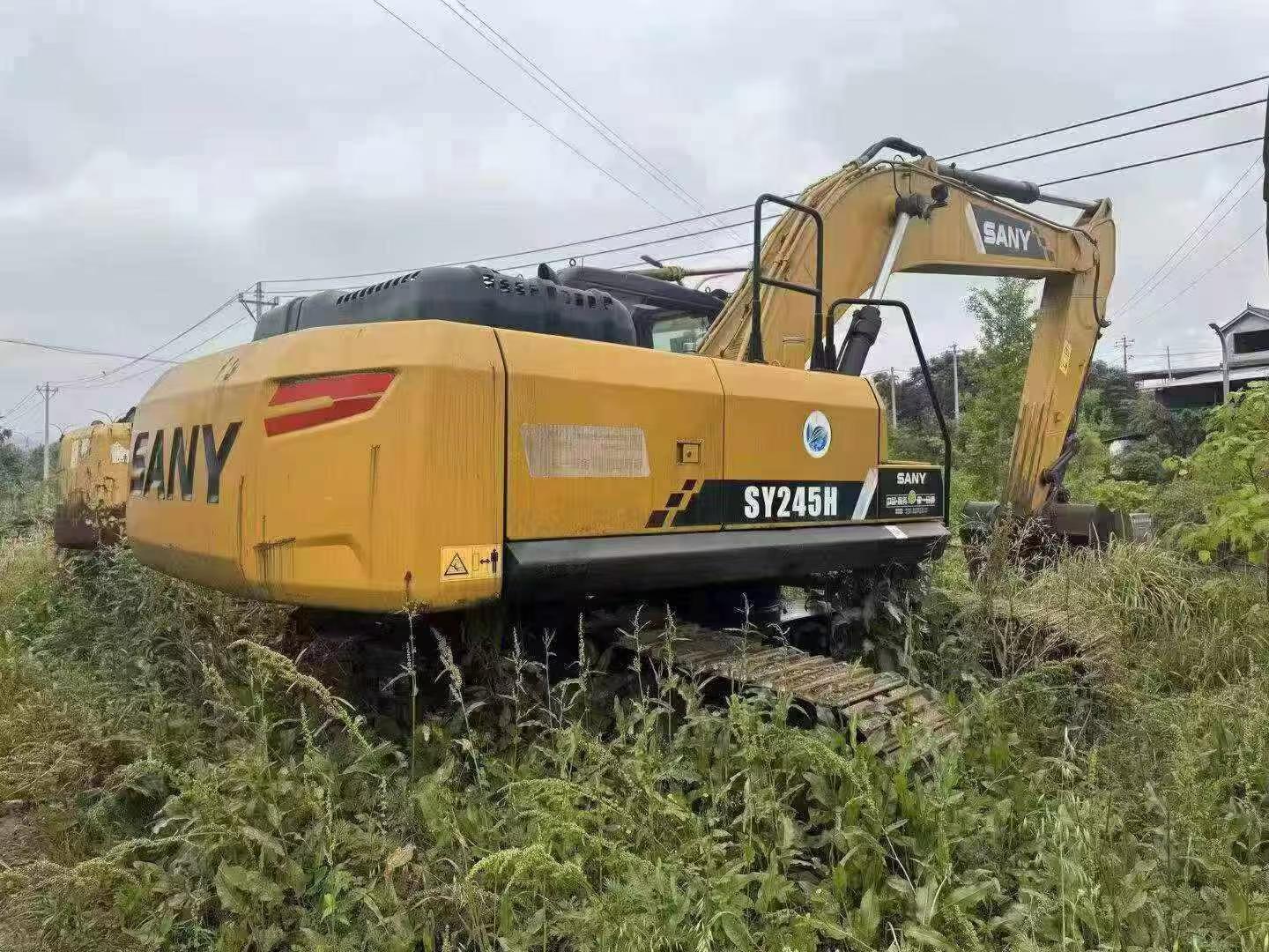 Buy Sany SY245H Used Excavator / 3