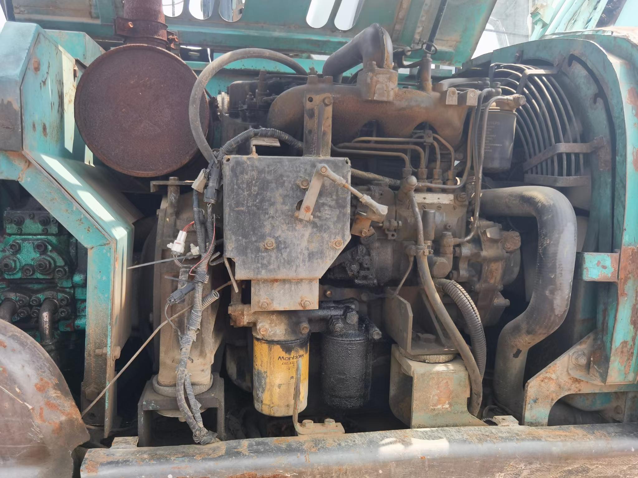 Buy Kobelco SK120 Used Excavator / 4