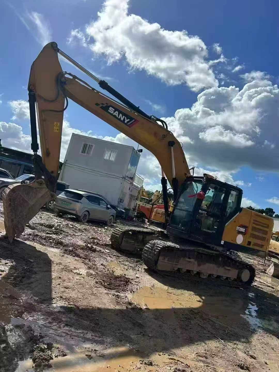 Buy Sany SY200C Used Excavator / 3